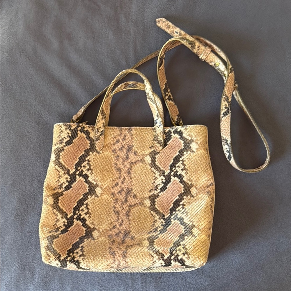 NWT Madewell Zip- Top Transport Tote Snakeskin